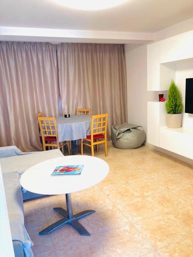Apartamento Duplex 5 Min De La Playa เบนิดอร์ม ภายนอก รูปภาพ